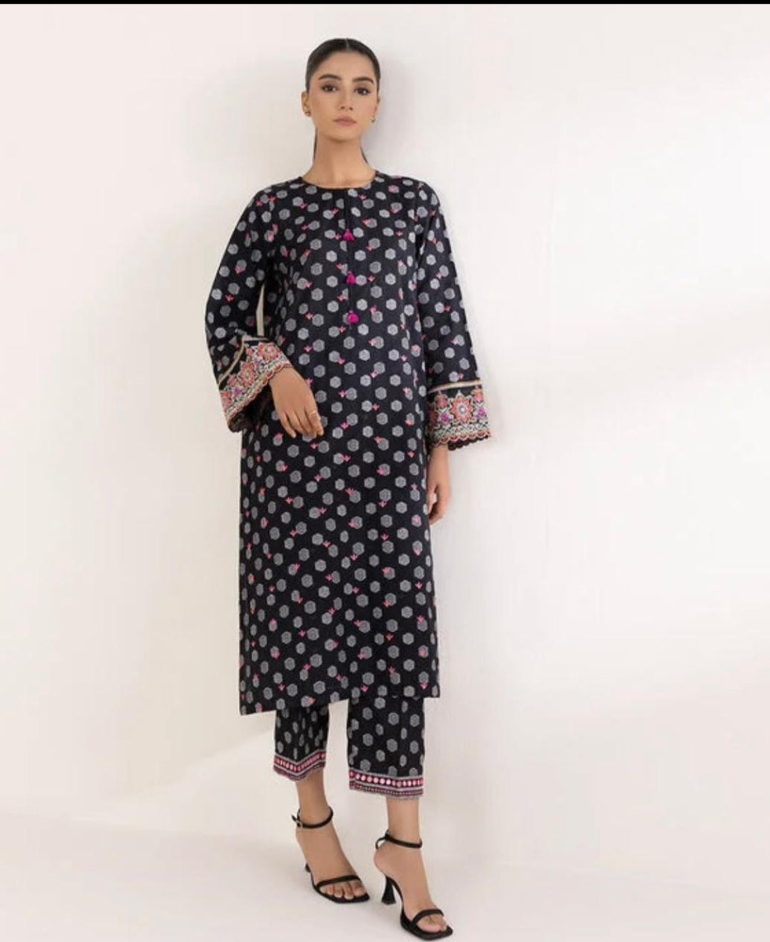 Sapphire Embroidered Jacquard Lawn Kurta