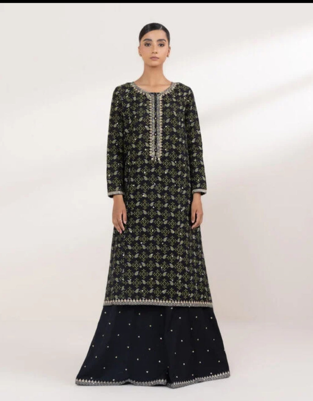 Sapphire Embroidered Jacquard Lawn Kurta