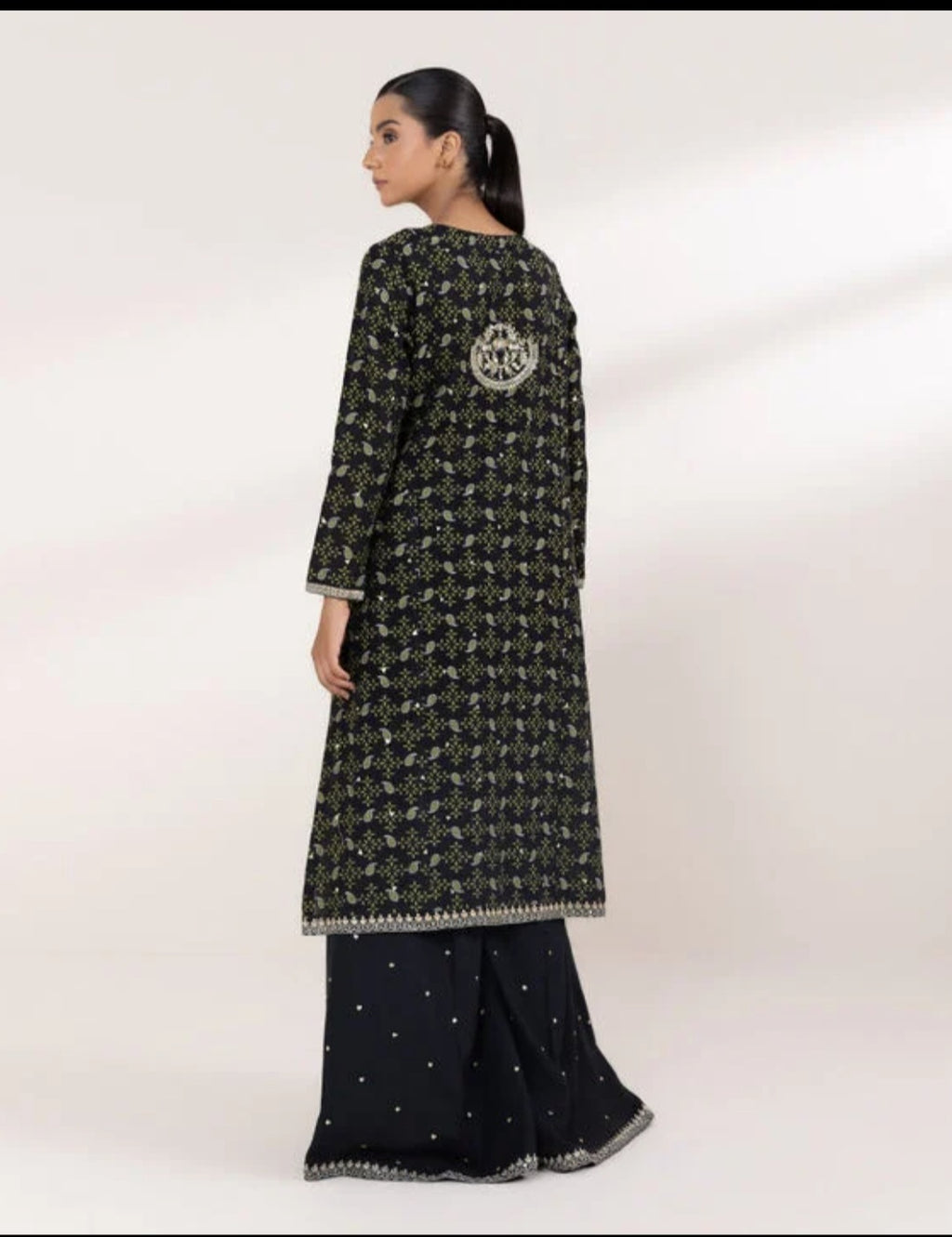 Sapphire Embroidered Jacquard Lawn Kurta
